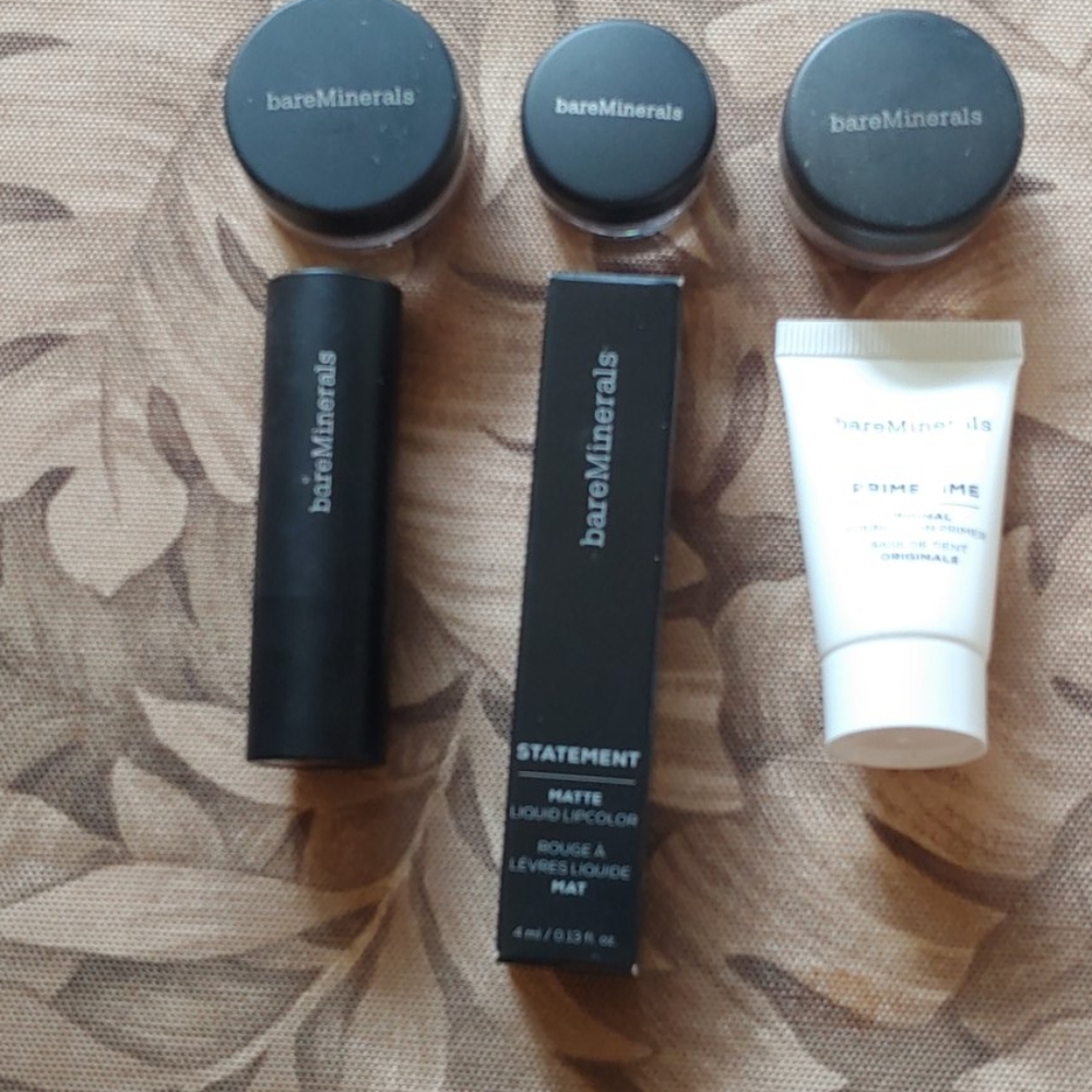 Bare minerals makeup